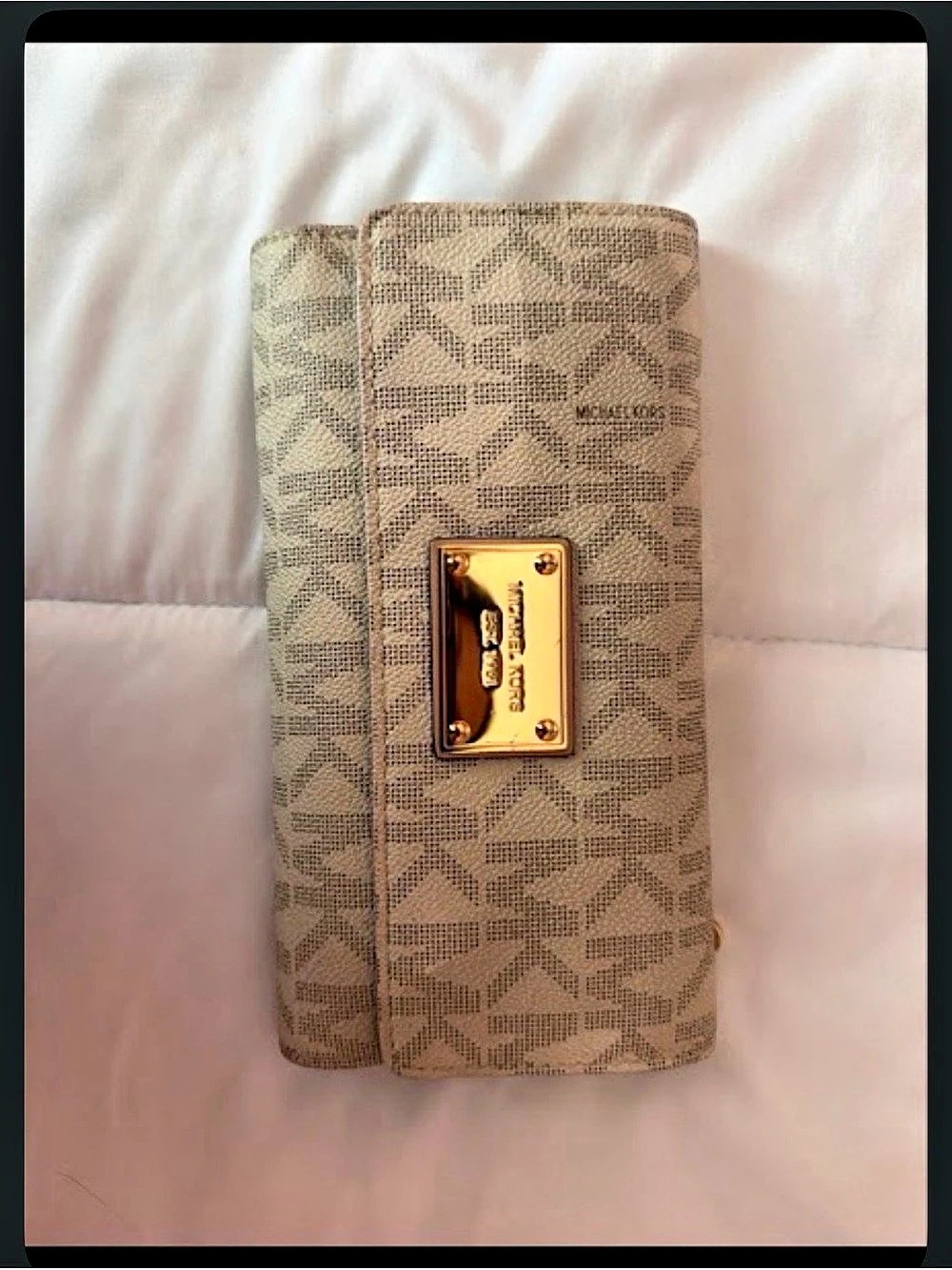 Michael Kors Jet Set Travel Large Trifold Wallet Brown